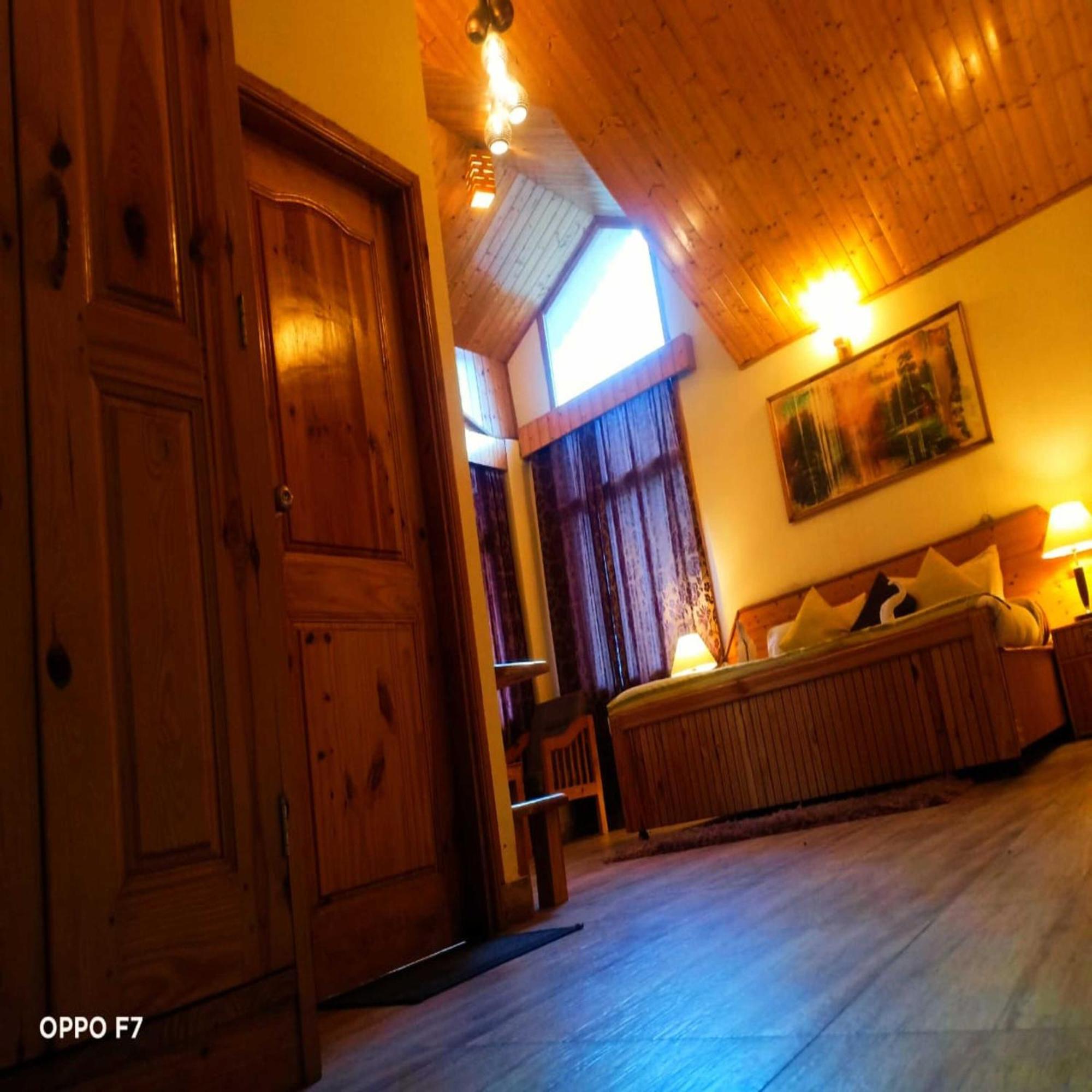 Hotel Jamla Inn Manāli Zewnętrze zdjęcie