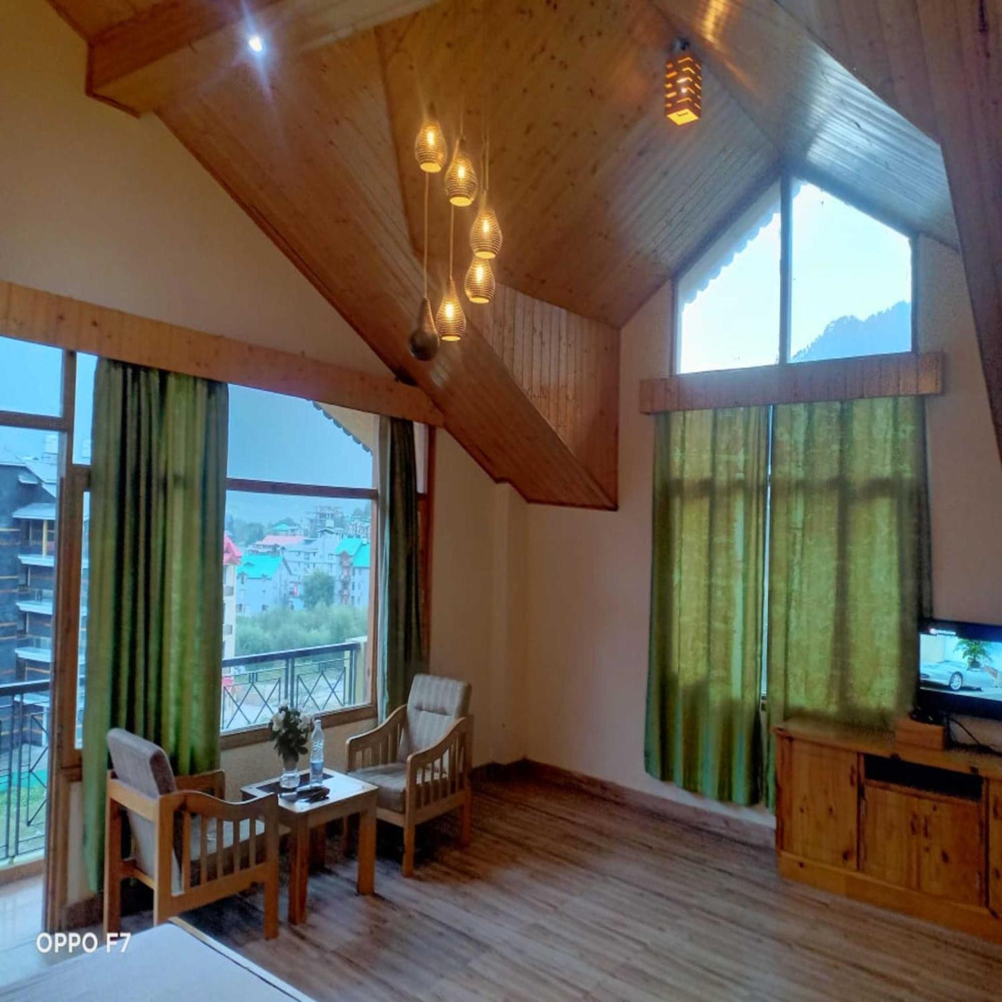 Hotel Jamla Inn Manāli Zewnętrze zdjęcie